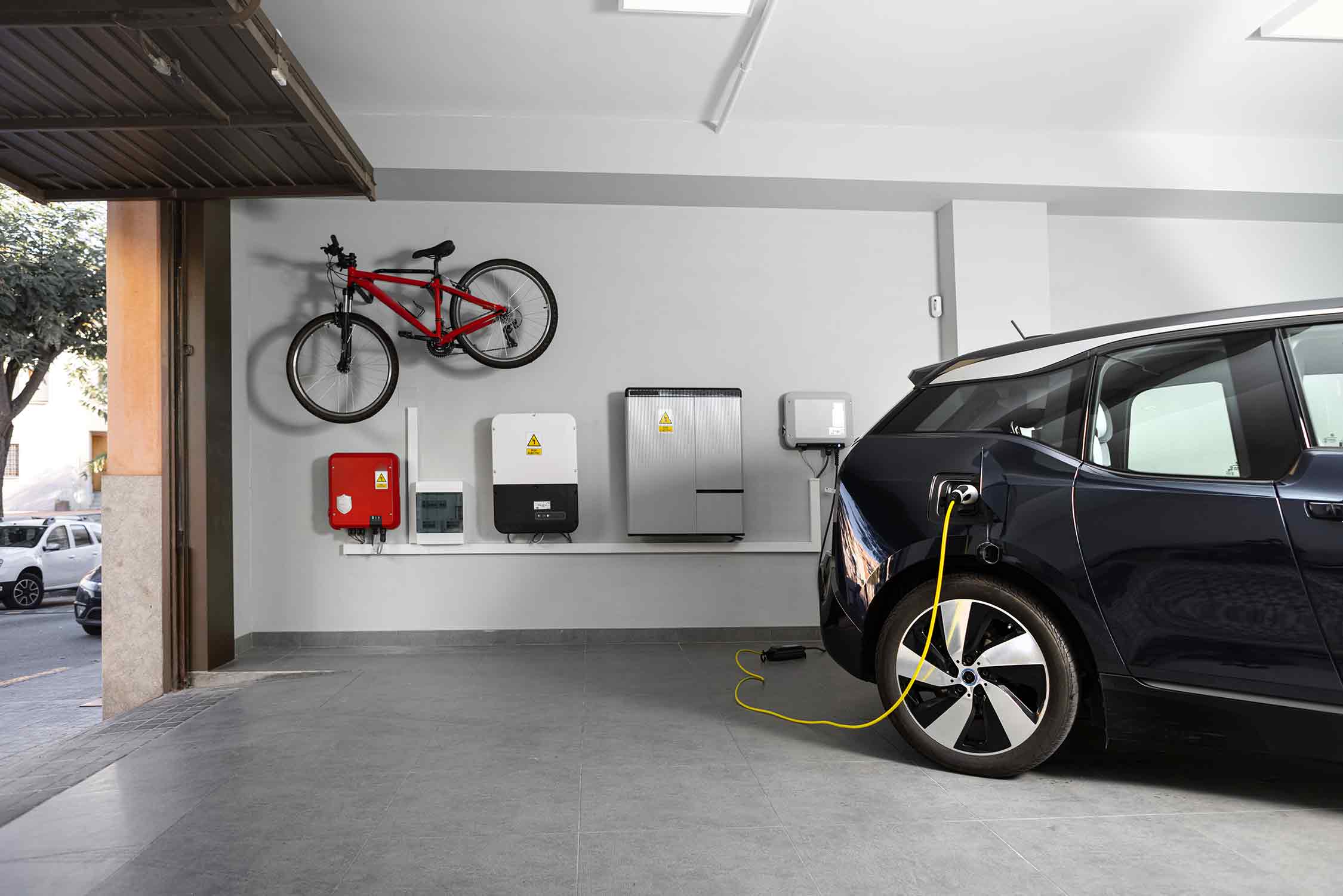 Installation-von-Ladegeräten-für-E-Autos-garage Installation von Ladegeräten für E-Autos Kaarst Garage